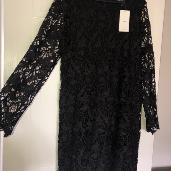 dresses - Picture 2 of 2